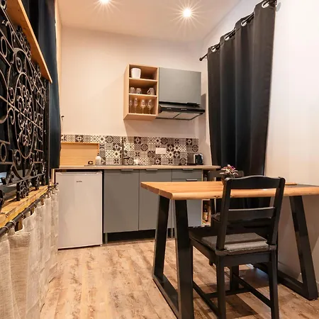 - La Discrete 度假居 *